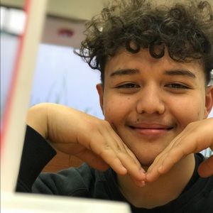 Meet your Posher, Tye